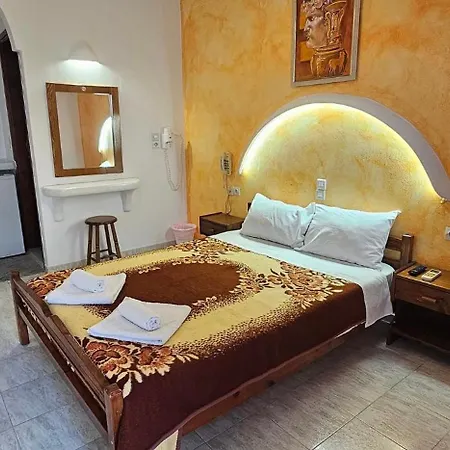 Palladion Karterados (Santorini)